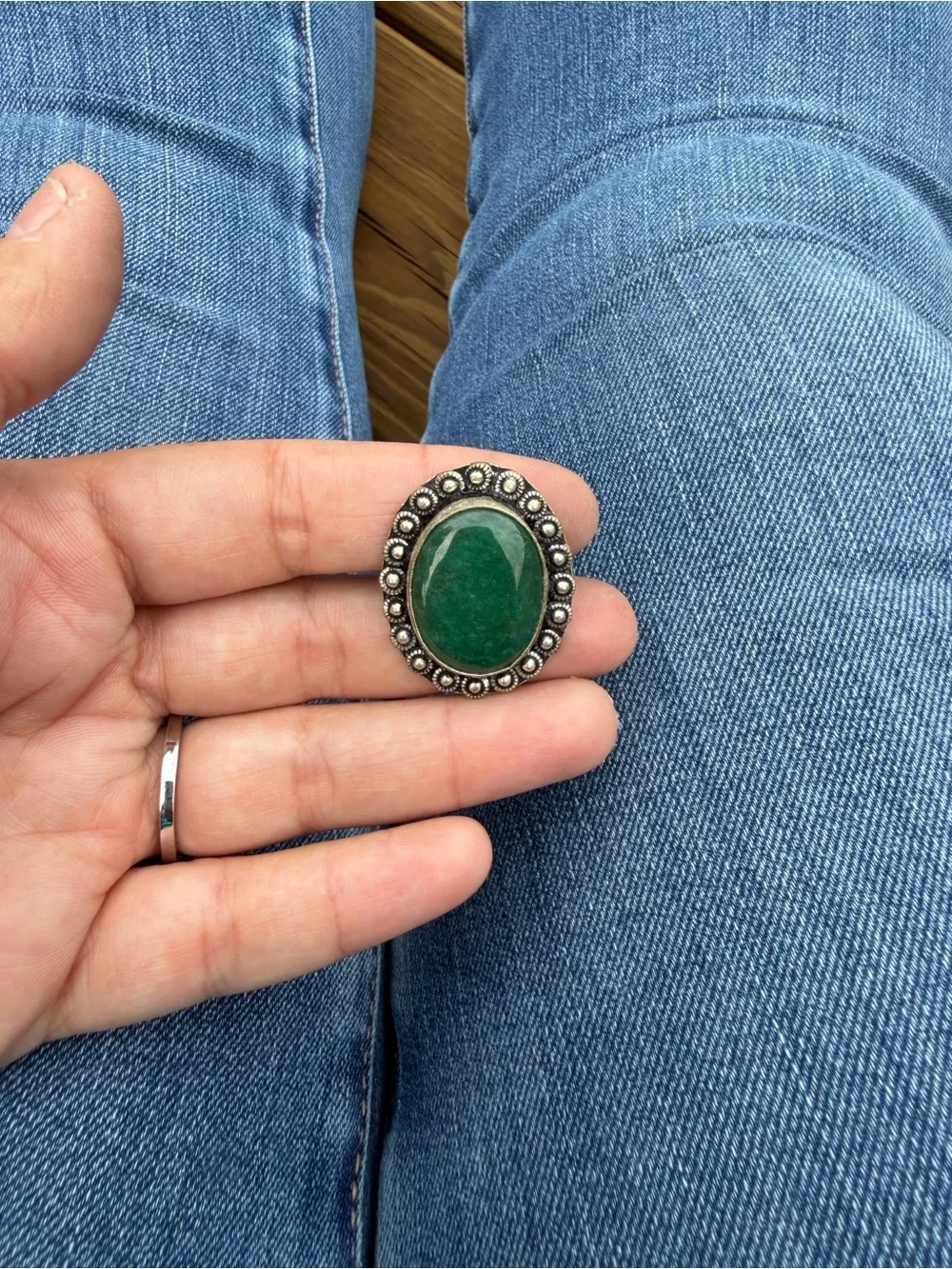 Green Oval Stone Cocktail Ring with Decorative Silver Accent
